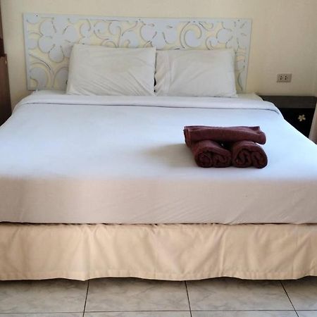 Massuwan Karon Beach Ban Saiyuan Экстерьер фото
